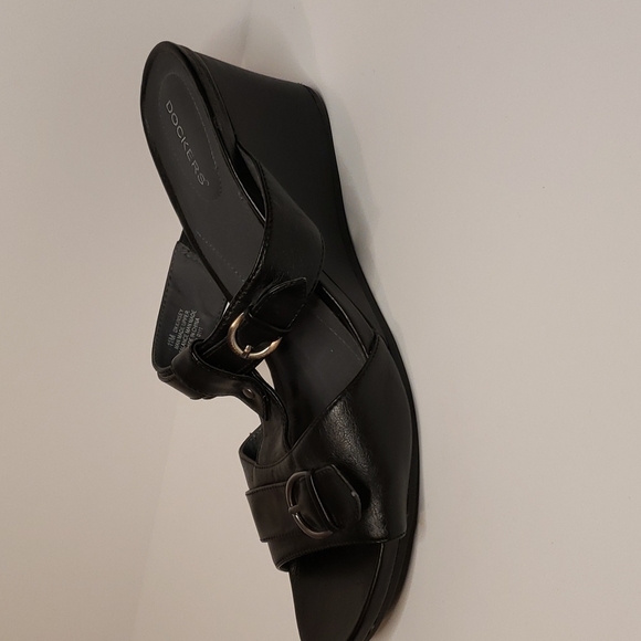 Dockers Wedge Sandals - Picture 2 of 6